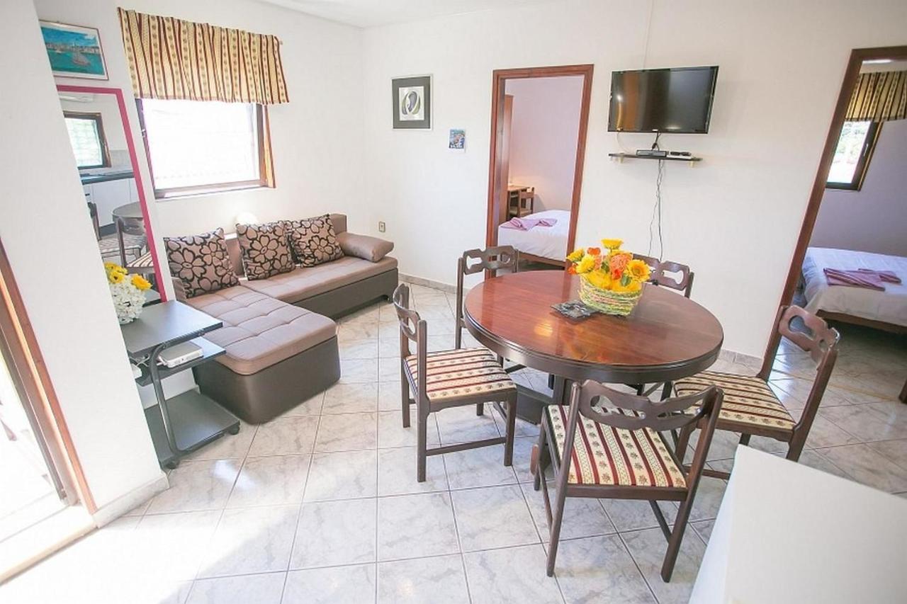 Apartments Materada Пореч Экстерьер фото