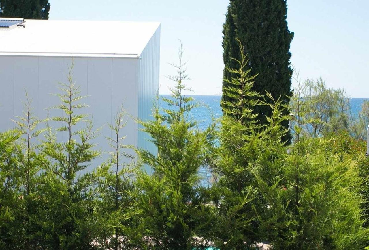 Apartments Materada Пореч Экстерьер фото