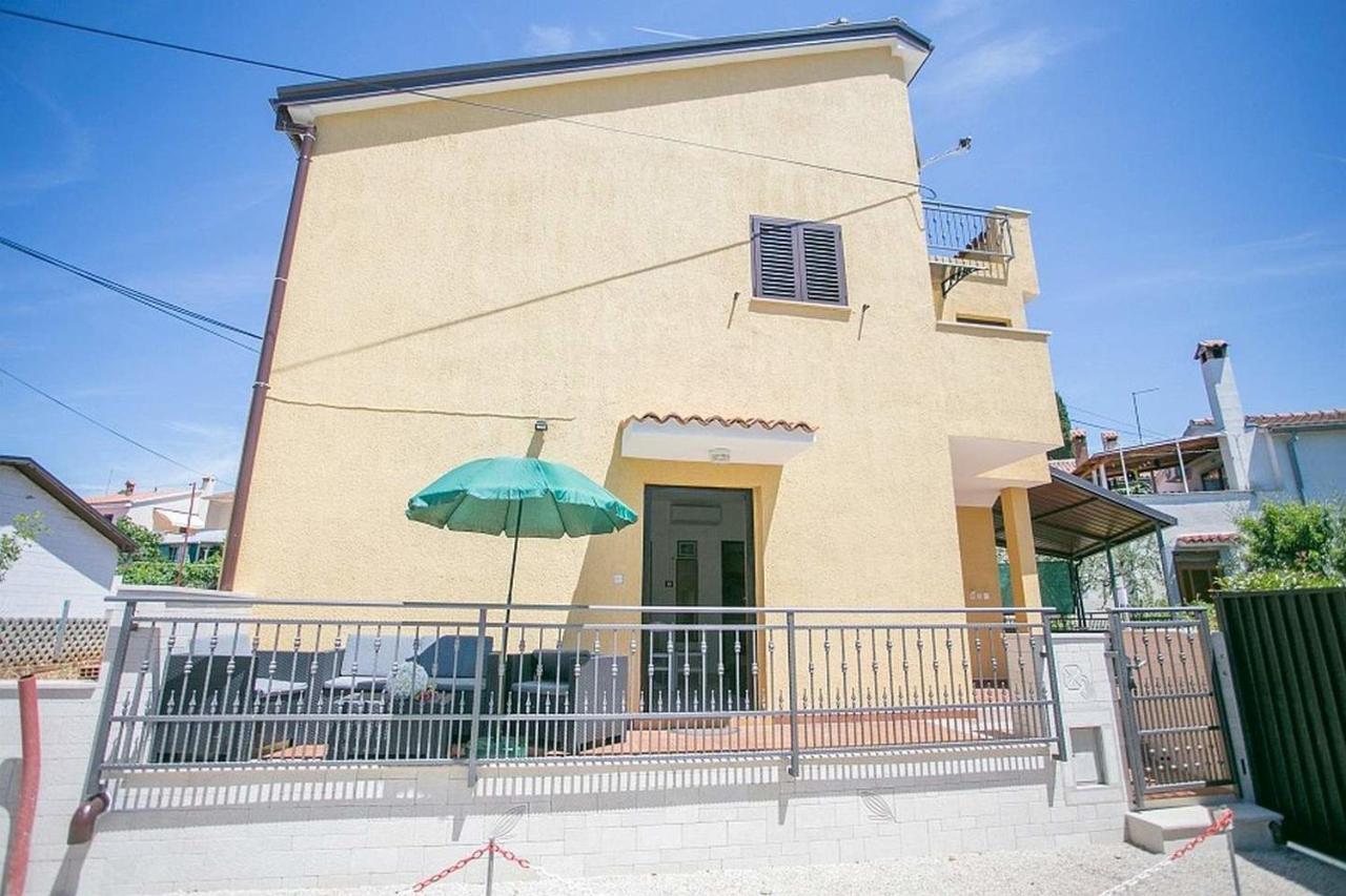 Apartments Materada Пореч Экстерьер фото